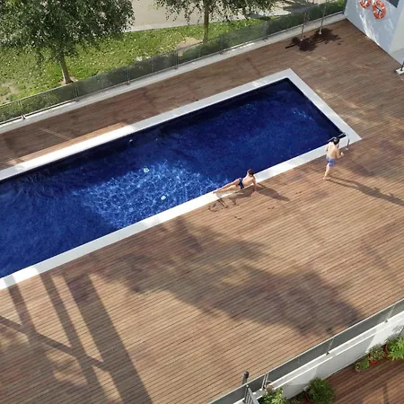 Taulat Diagonal Mar Pool