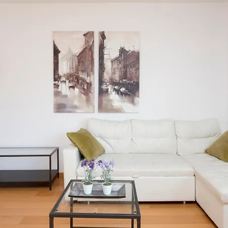 Taulat Diagonal Mar Pool Apartment Barcelona