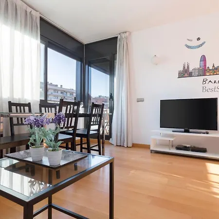 Taulat Diagonal Mar Pool Apartment