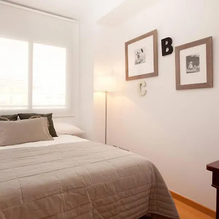 Taulat Diagonal Mar Pool Apartment